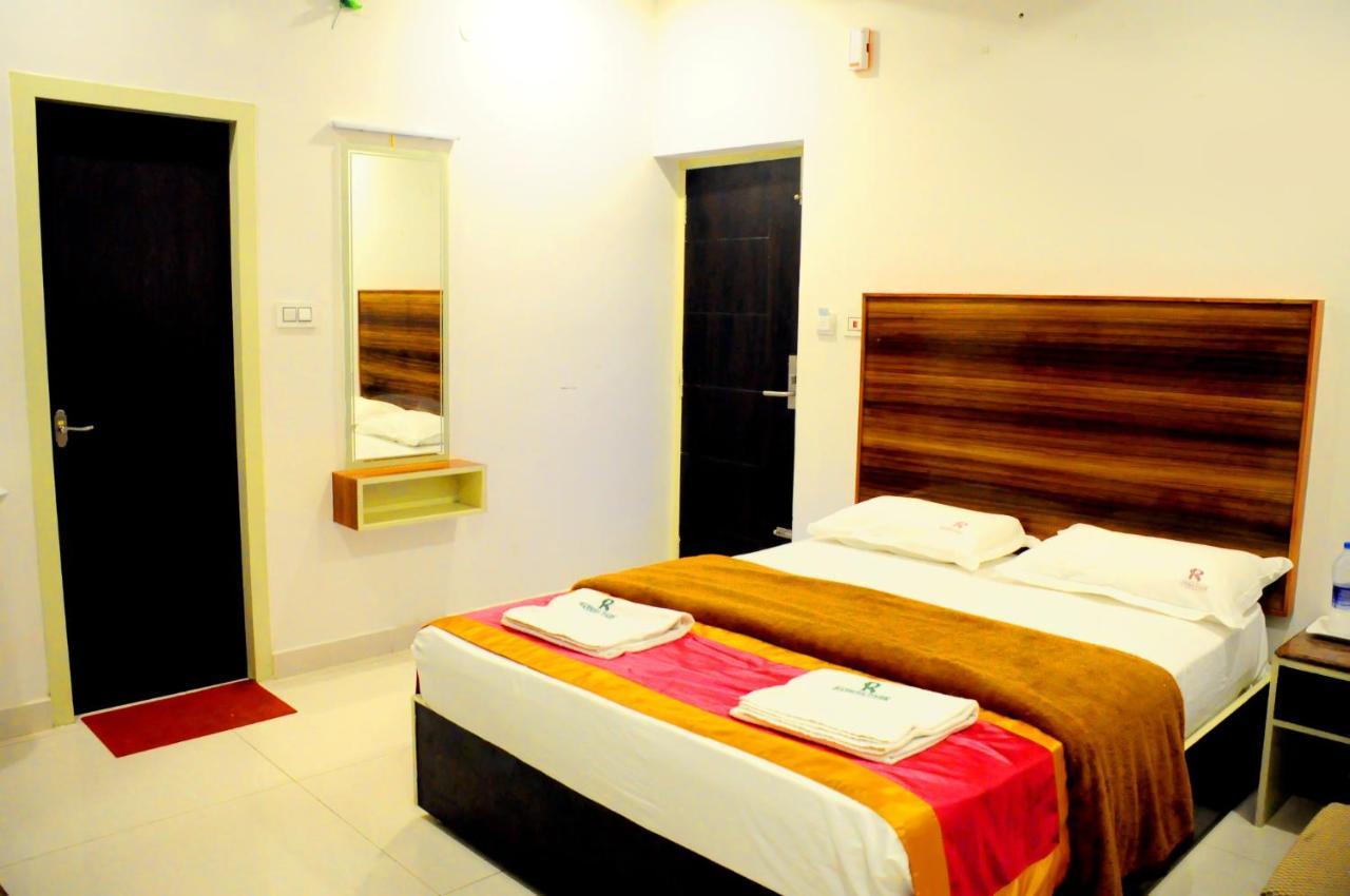 Hotel Rathna Park Perambalur Екстер'єр фото