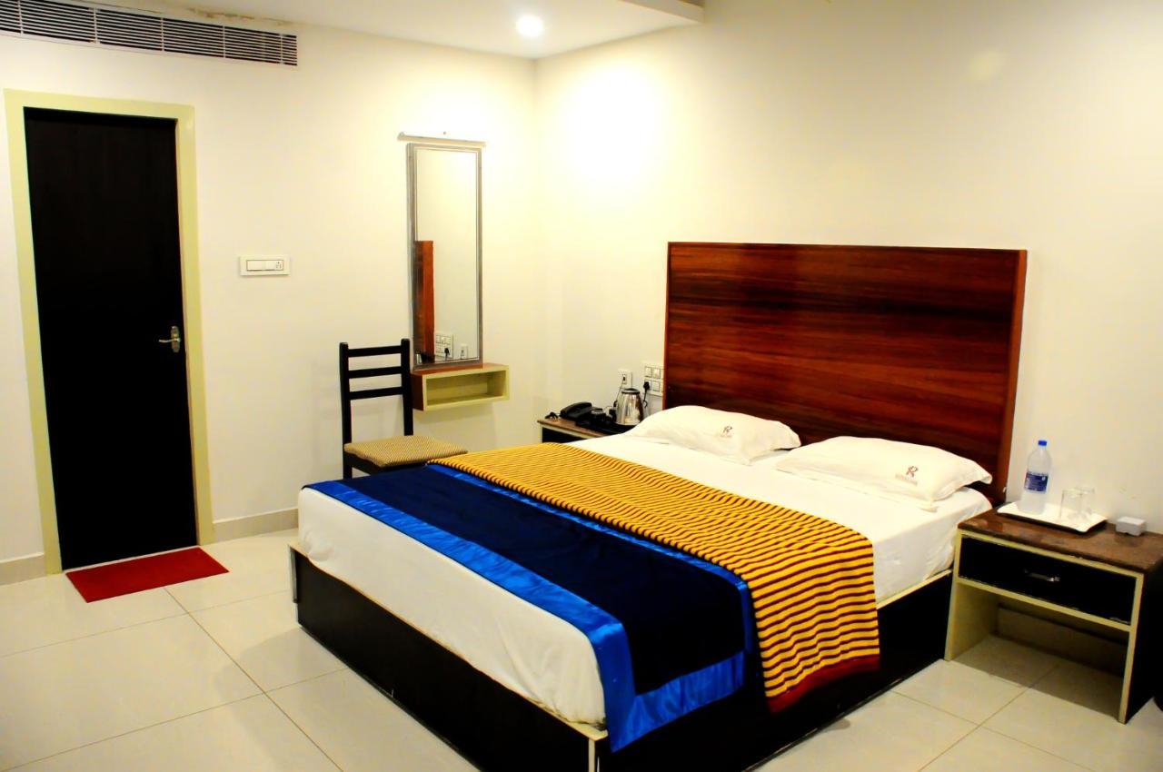 Hotel Rathna Park Perambalur Екстер'єр фото